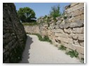 Die Burgmauer, Troja II und III, 2500 -2200 v. Chr.
